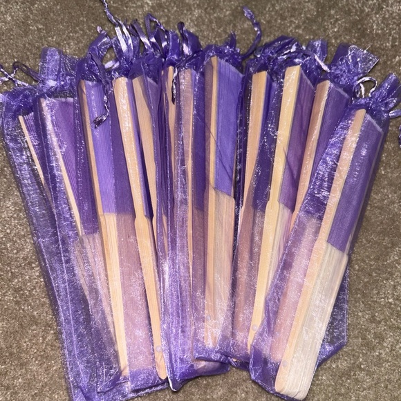 Paper Fans - Picture 2 of 2